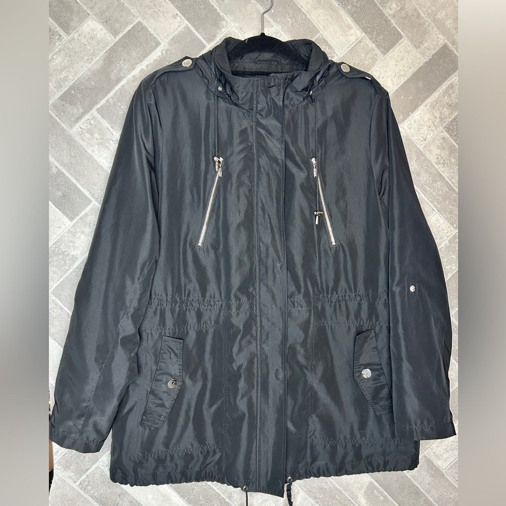 Woman’s XL Denver Hayes pack along light rain coat woman’s jacket